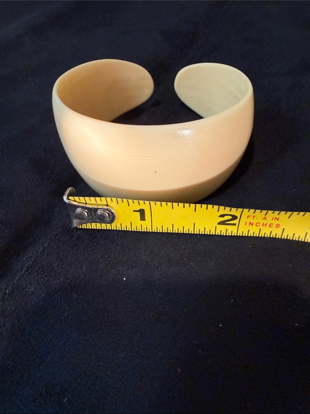 Vintage Wide Cream Cuff Bracelet - Picture 4 of 8